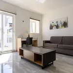 F9 2, Private Two Single Beds Shared Bathroom In Shared Flat * Msida