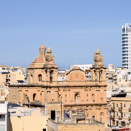 Alloggio in famiglia F9 2, Private Two Single Beds Shared Bathroom In Shared Flat *