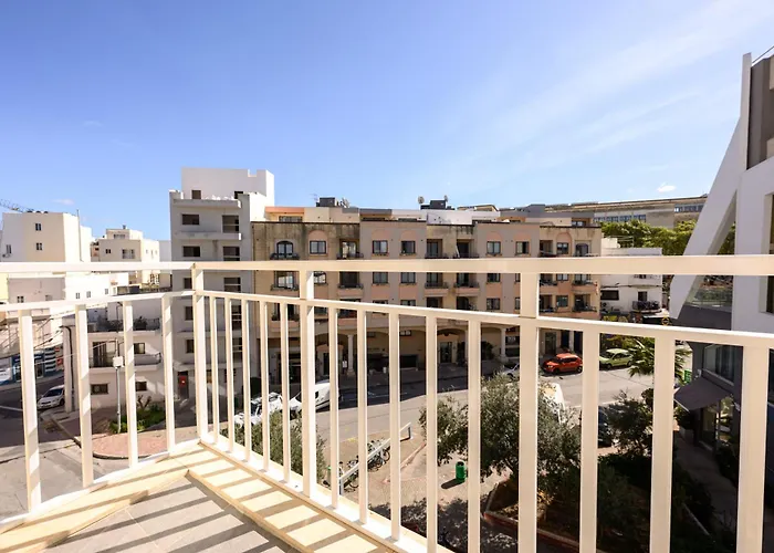 F9 2, Private Two Single Beds Shared Bathroom In Shared Flat Msida